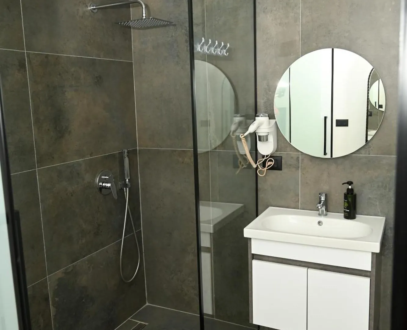 ****  Apollonia Hotel Fier Albania